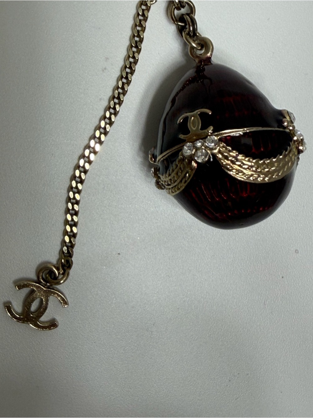 Vintage CHANEL Gold-Tone Chain Necklace with Gripoix Pendant - 08 A (2008) W/COA - Picture 4 of 7